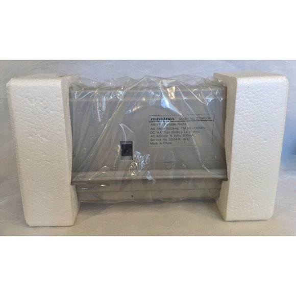 NOS Soundesign Radio Portable AM FM Battery Gray 2204 SGY Prop Vintage Retro NIB - Picture 16 of 16